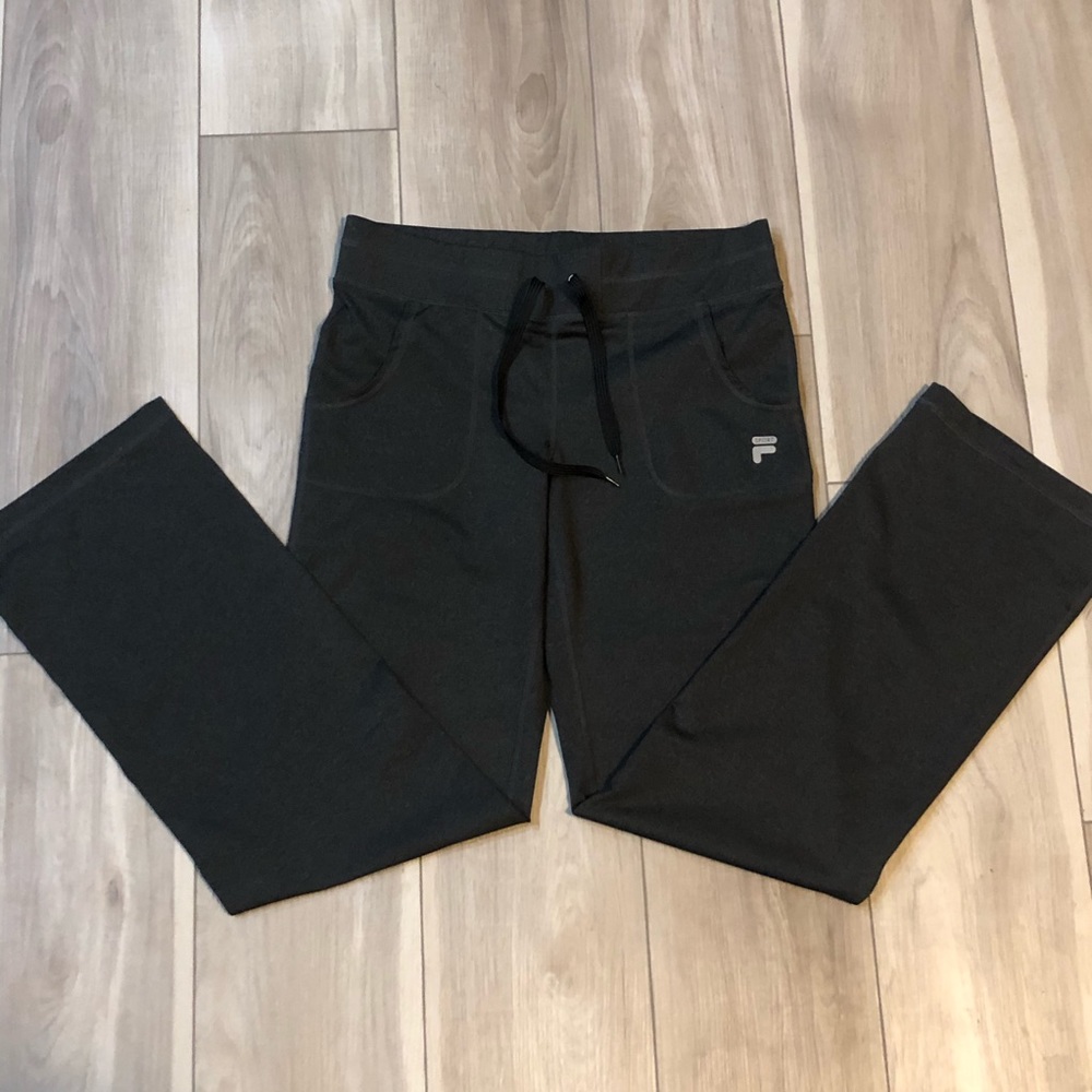 Straight leg yoga pants